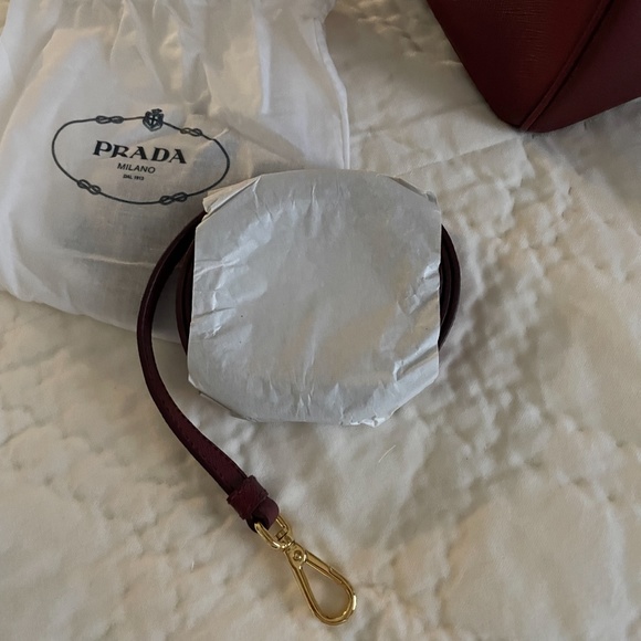 CERISE SAFFIANO LUX PRADA - Picture 10 of 10